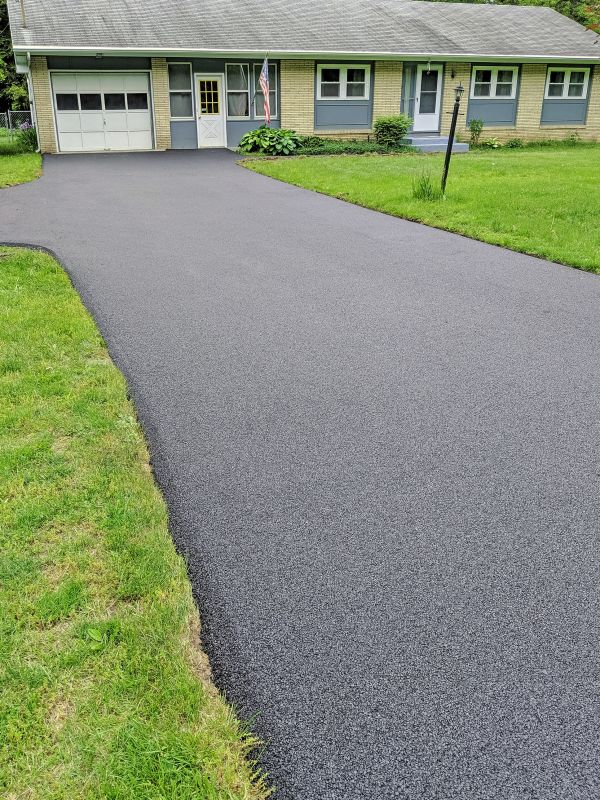 Independent Asphalt Pavers
